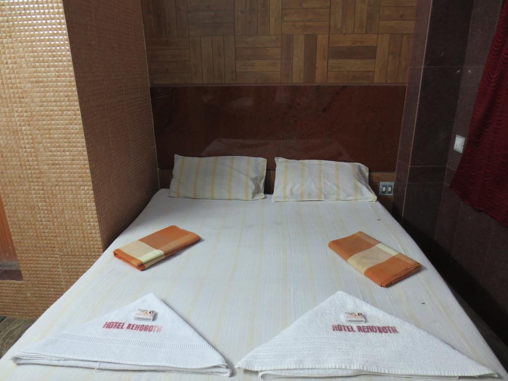 Hotel Rehoboth Kanyakumari Kamer foto