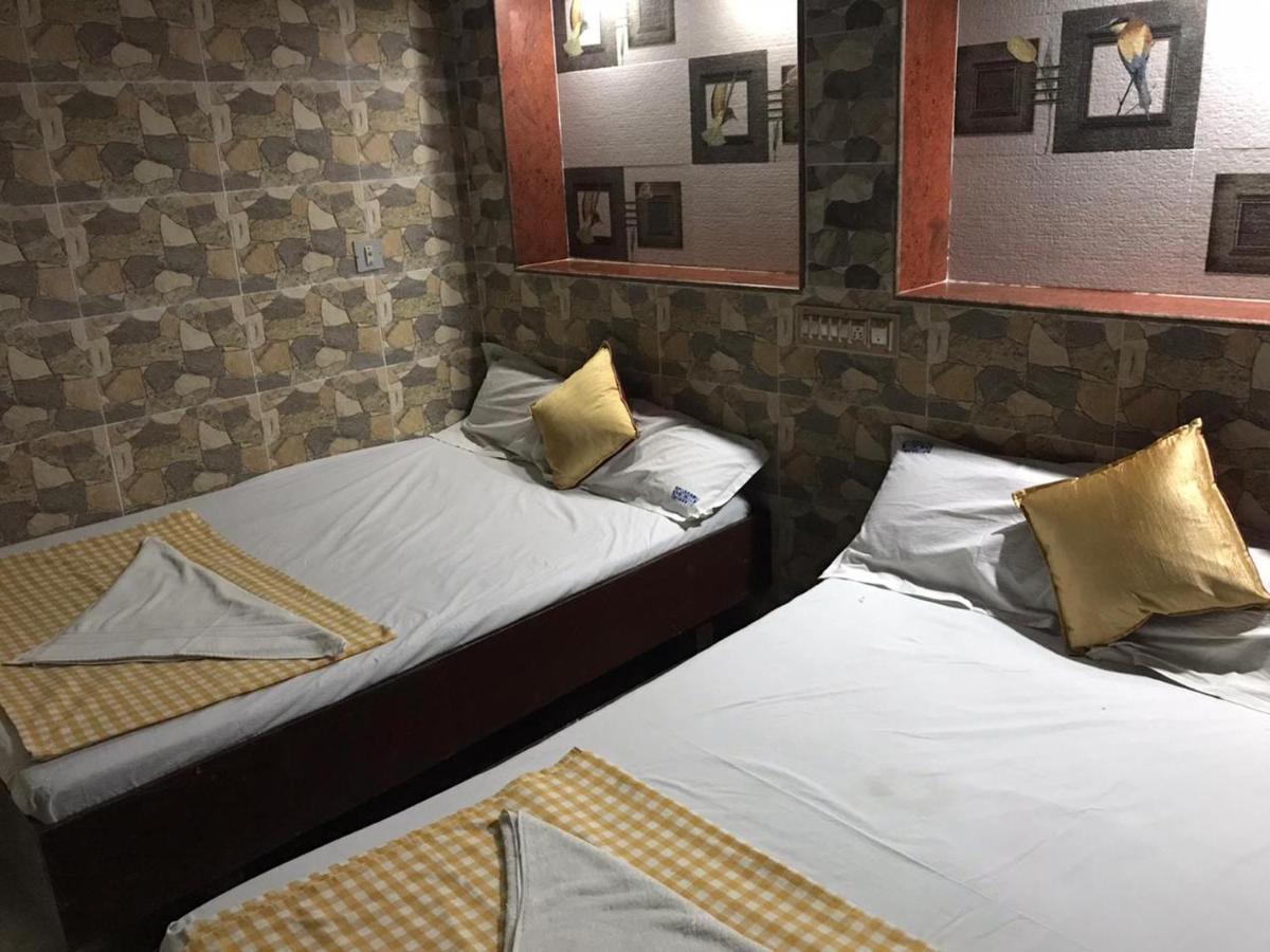 Hotel Rehoboth Kanyakumari Buitenkant foto